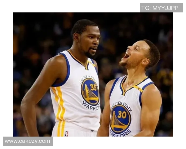 足球巨星与篮球传奇的巅峰对决解析两大体育世界的异同与交融